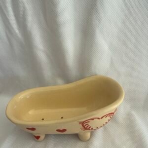 Baignoire beige à motif, poterie (terre cuite)